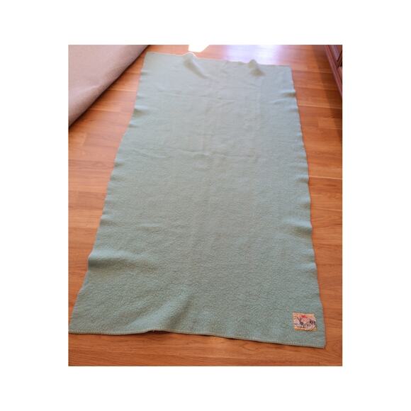 Vintage Aabe 100% Wool Blanket 41" x 78" Mint Green Made in Holland - Picture 2 of 5